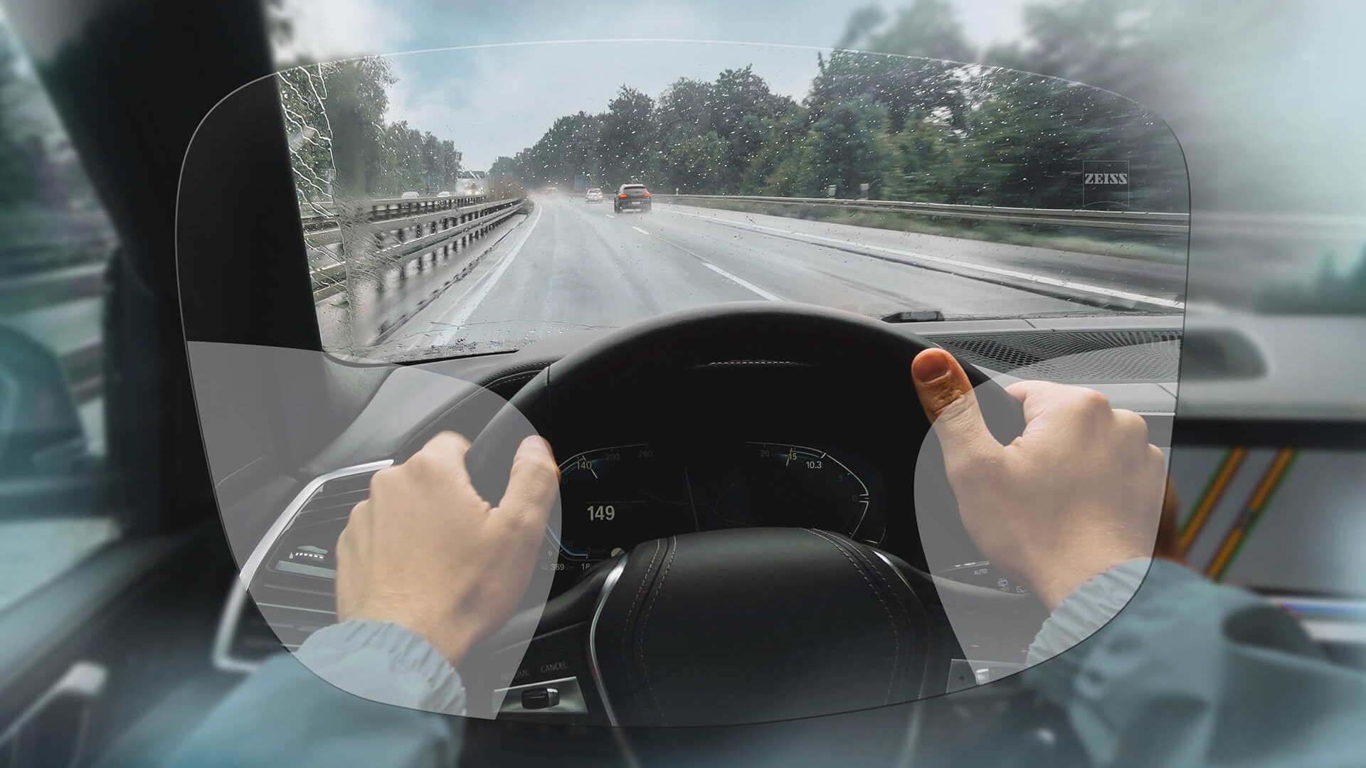 Visualisation of ZEISS DriveSafe Progressive Lenses. The image shows the look through the lenses. 